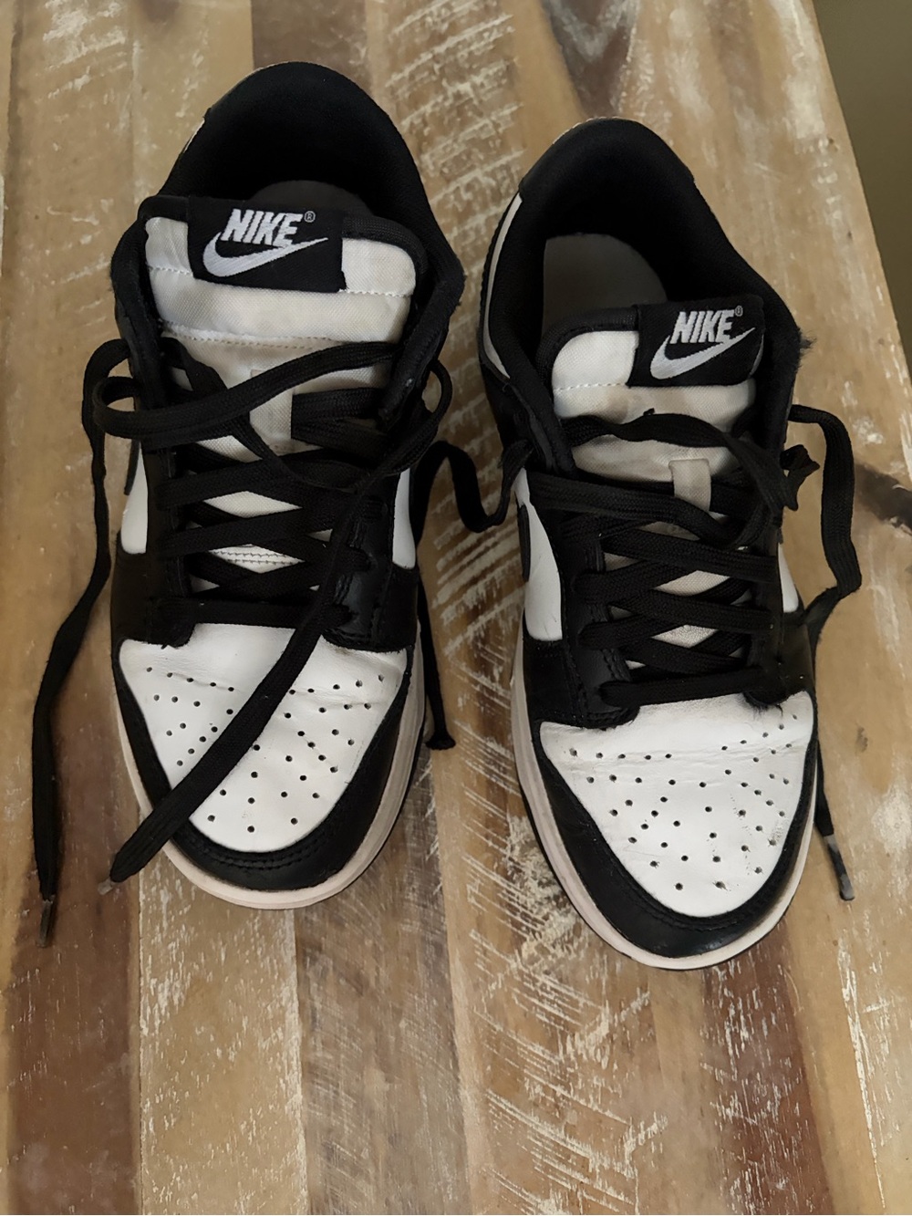 Nike dunks Kids Black and White Low-Top Sneakers